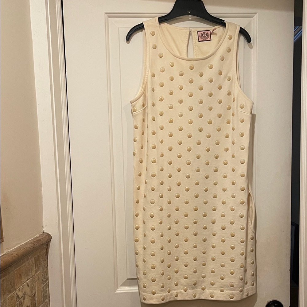 Elegant Cream Sleeveless Dress